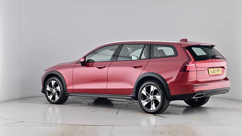 Volvo V60 B4 Cross Country Pro B4 AWD mild hybrid Keyless Heated Seats Rear Camera