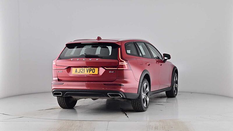 Volvo V60 B4 Cross Country Pro B4 AWD mild hybrid Keyless Heated Seats Rear Camera