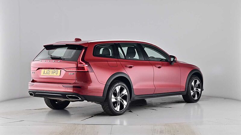 Volvo V60 B4 Cross Country Pro B4 AWD mild hybrid Keyless Heated Seats Rear Camera