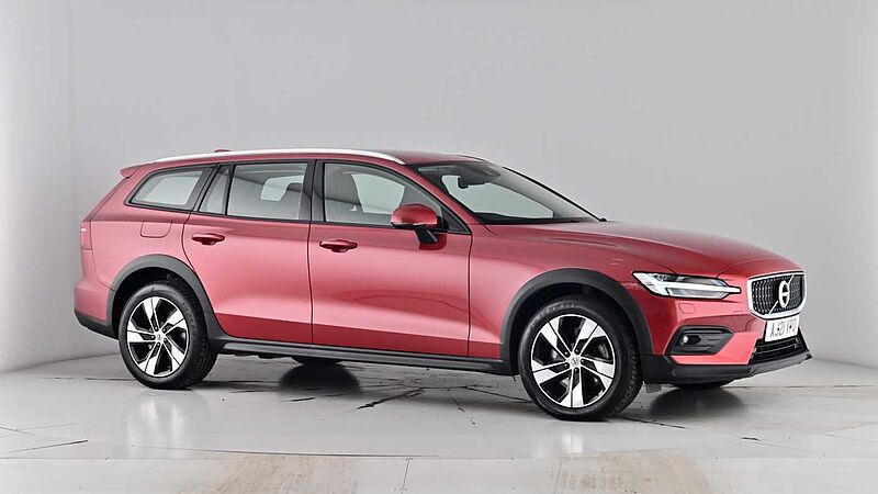 Volvo V60 B4 Cross Country Pro B4 AWD mild hybrid Keyless Heated Seats Rear Camera