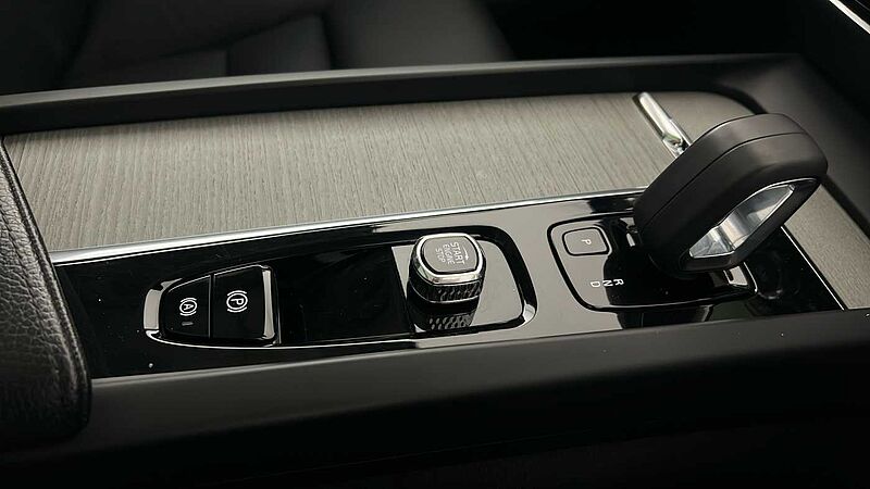 Volvo V60 Cross Country B5 AWD mild hybrid Panoramic Sunroof Adaptive Cruise 360 Camera 19' Alloys
