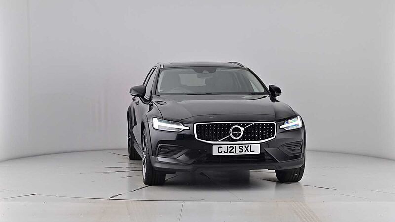 Volvo V60 Cross Country B5 AWD mild hybrid Panoramic Sunroof Adaptive Cruise 360 Camera 19' Alloys