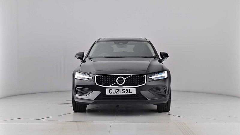 Volvo V60 Cross Country B5 AWD mild hybrid Panoramic Sunroof Adaptive Cruise 360 Camera 19' Alloys