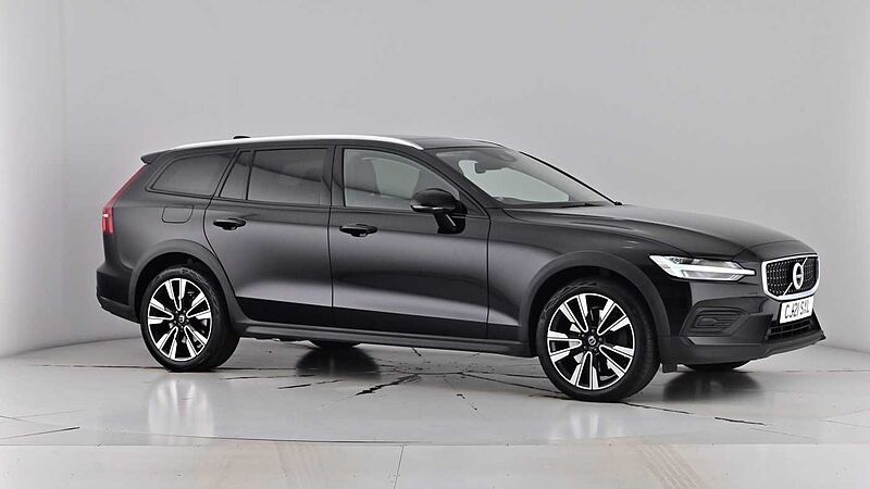 Volvo V60 Cross Country B5 AWD mild hybrid Panoramic Sunroof Adaptive Cruise 360 Camera 19' Alloys