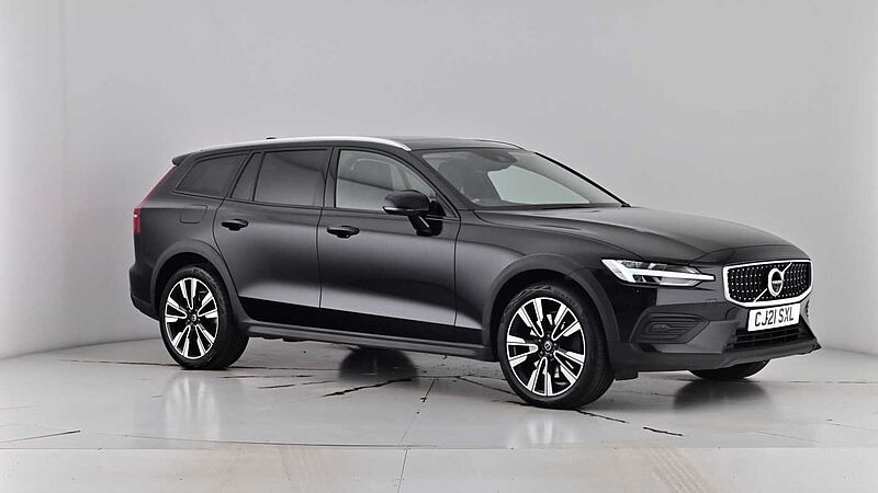 Volvo V60 Cross Country B5 AWD mild hybrid Panoramic Sunroof Adaptive Cruise 360 Camera 19' Alloys