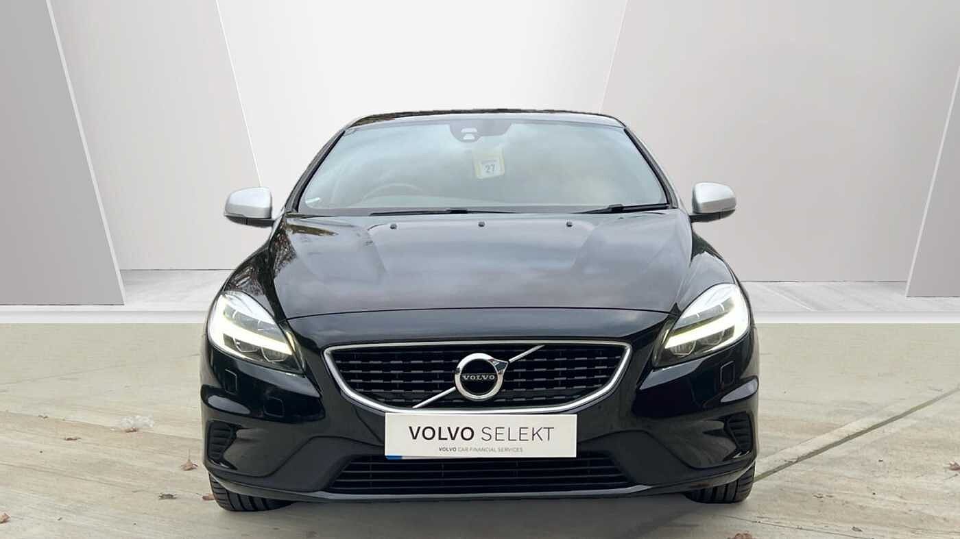 Volvo V40 T3 R-Design Pro Automatic (Winter Pack)