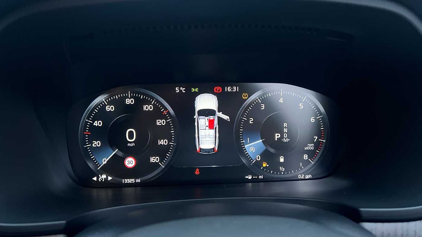 Volvo V90 Cross Country, B5 AWD mild hybrid