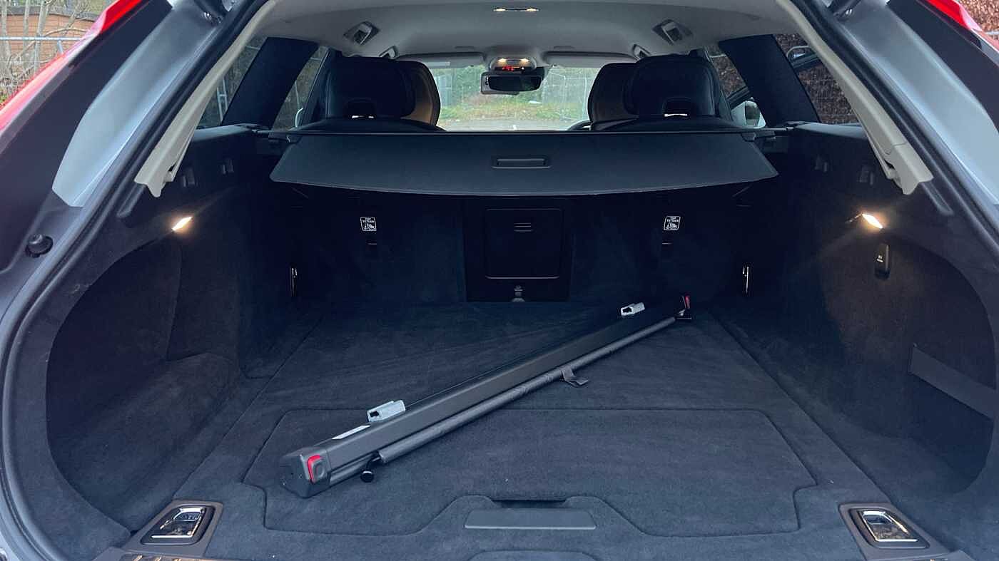 Volvo V90 Cross Country, B5 AWD mild hybrid