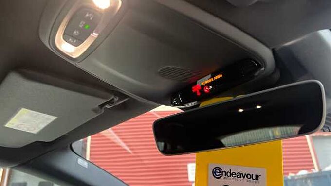 Volvo V40 T3 R-Design Pro Automatic (Winter Pack)