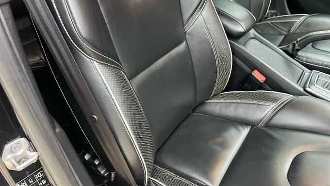 Volvo V40 T3 R-Design Pro Automatic (Winter Pack)