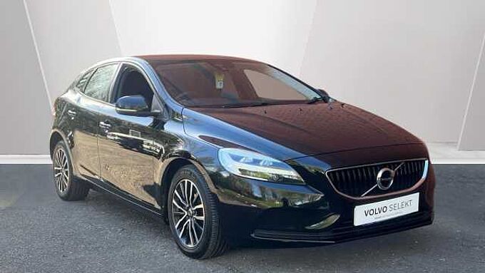 Volvo V40 T2 Momentum Manual