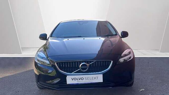 Volvo V40 T2 Momentum Manual