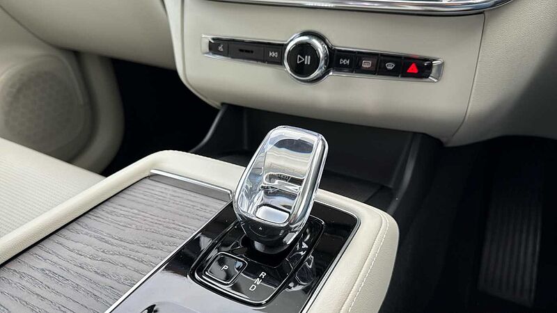 Volvo XC90 Ultra, T8 AWD Plug-in hybrid, Electric/Petrol, Bright, (Front Sear Massage)