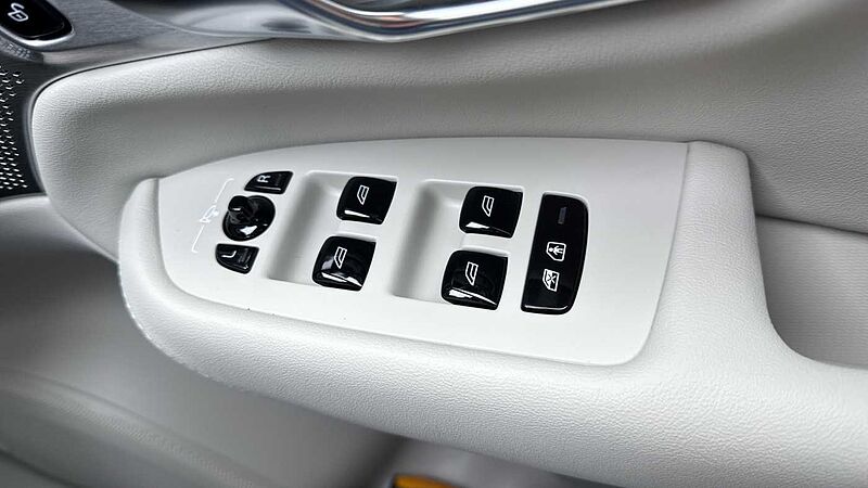 Volvo XC90 Ultra, T8 AWD Plug-in hybrid, Electric/Petrol, Bright, (Front Sear Massage)