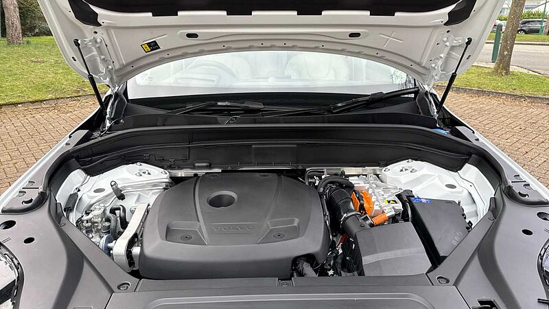 Volvo XC90 Ultra, T8 AWD Plug-in hybrid, Electric/Petrol, Bright, (Front Sear Massage)