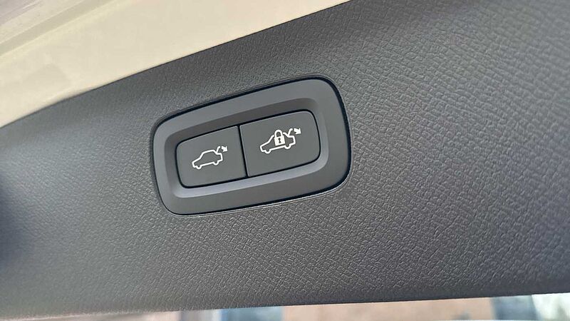 Volvo XC90 Ultra, T8 AWD Plug-in hybrid, Electric/Petrol, Bright, (Front Sear Massage)