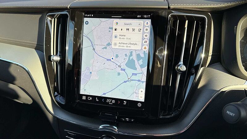 Volvo XC60 Black Edition Ultra, T8 AWD Plug-in hybrid, Electric/Petrol (Front Massage)