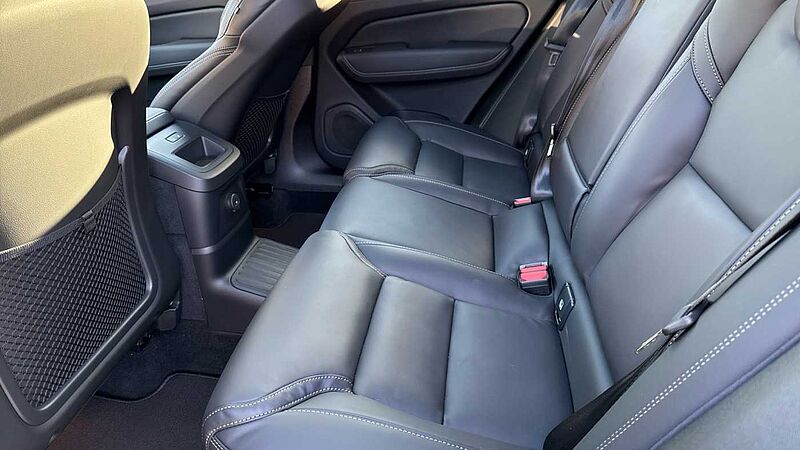 Volvo XC60 Black Edition Ultra, T8 AWD Plug-in hybrid, Electric/Petrol (Front Massage)