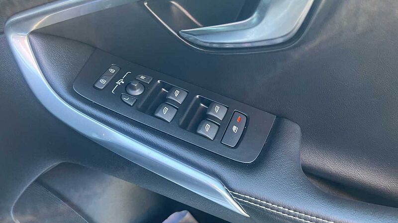 Volvo V40 T3 R-Design Pro Automatic