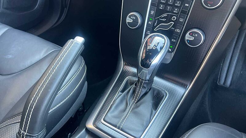Volvo V40 T3 R-Design Pro Automatic