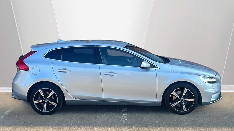 Volvo V40 T3 R-Design Pro Automatic