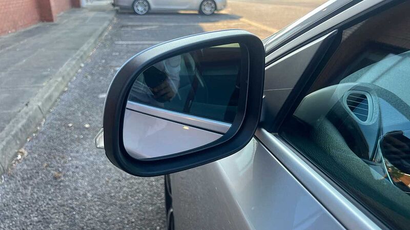 Volvo V40 T3 R-Design Pro Automatic