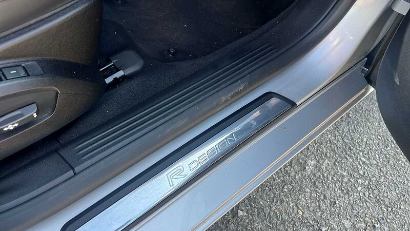 Volvo V40 T3 R-Design Pro Automatic