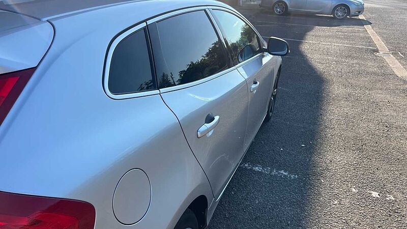 Volvo V40 T3 R-Design Pro Automatic