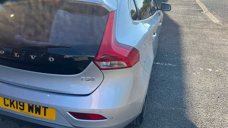 Volvo V40 T3 R-Design Pro Automatic