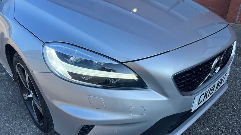 Volvo V40 T3 R-Design Pro Automatic
