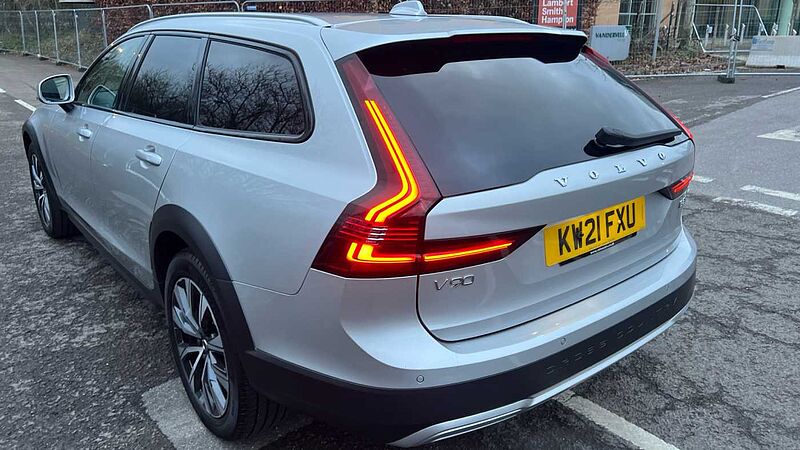 Volvo V90 Cross Country, B5 AWD mild hybrid