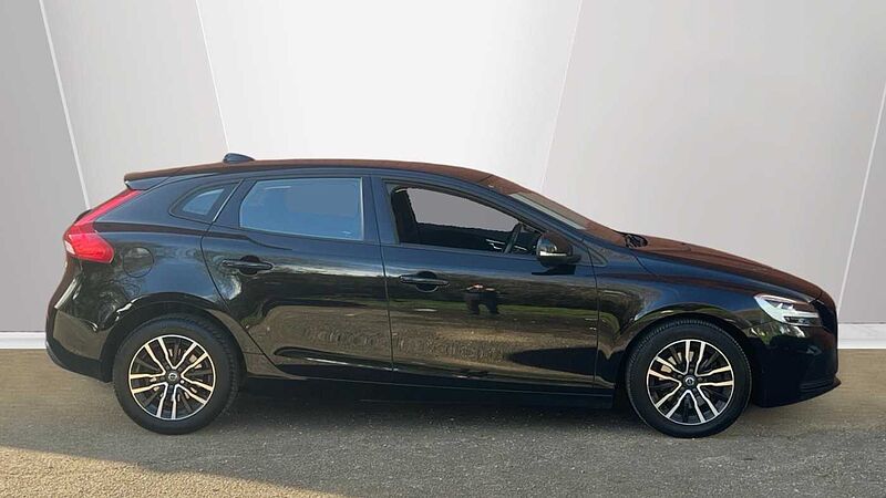 Volvo V40 T2 Momentum Manual