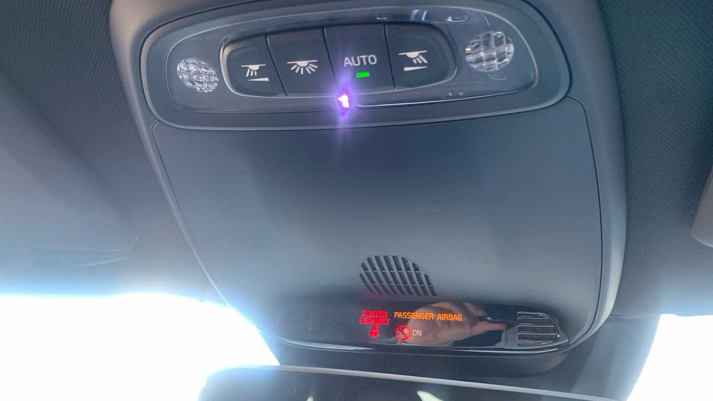 Volvo V40 T3 R-Design Pro Manual