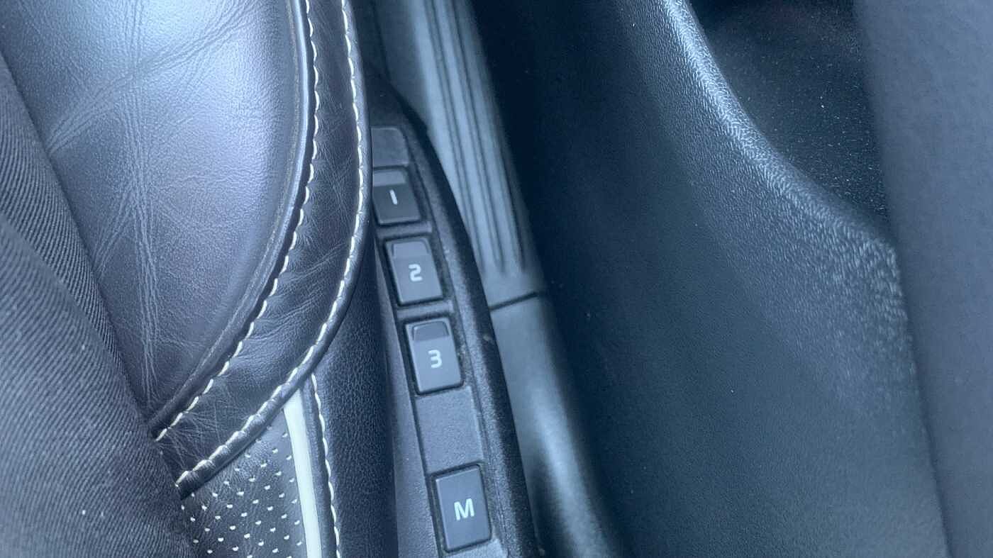 Volvo V40 T3 R-Design Pro Manual