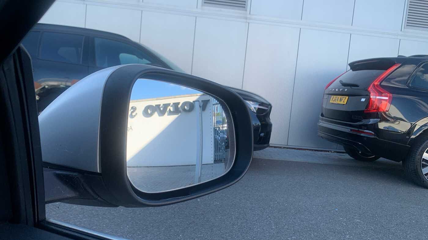 Volvo V40 T3 R-Design Pro Manual