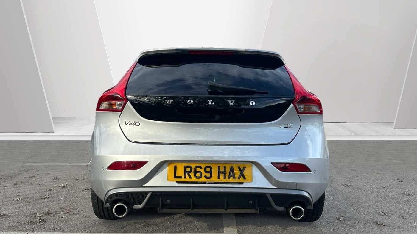 Volvo V40 T3 R-Design Pro Manual