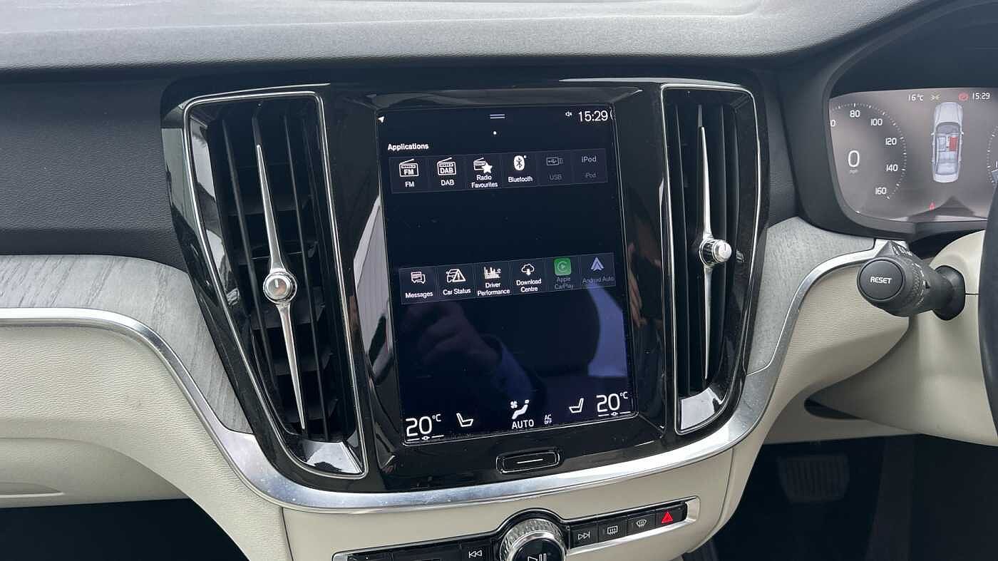 Volvo S60 Inscription, B5 mild hybrid