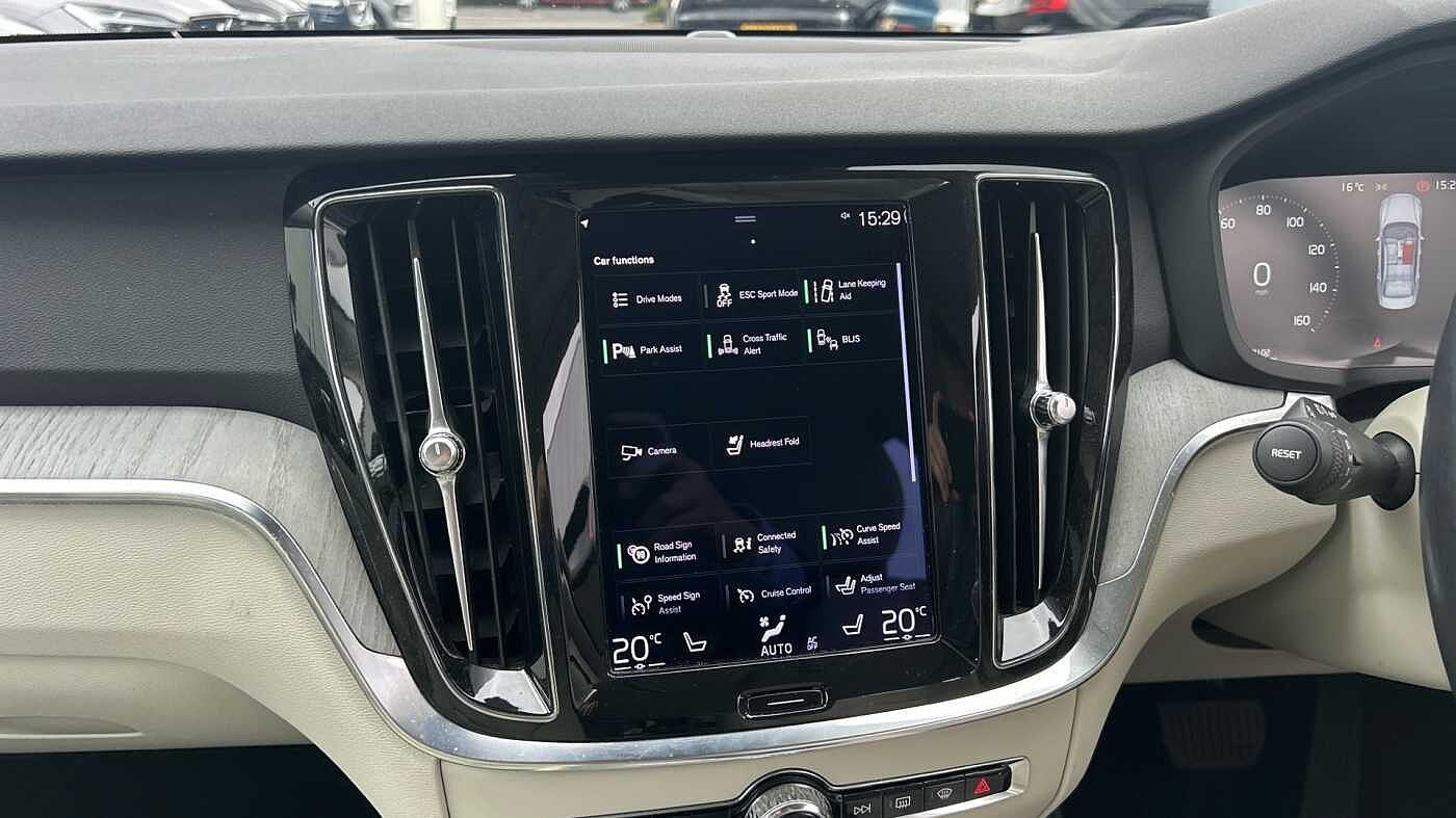 Volvo S60 Inscription, B5 mild hybrid