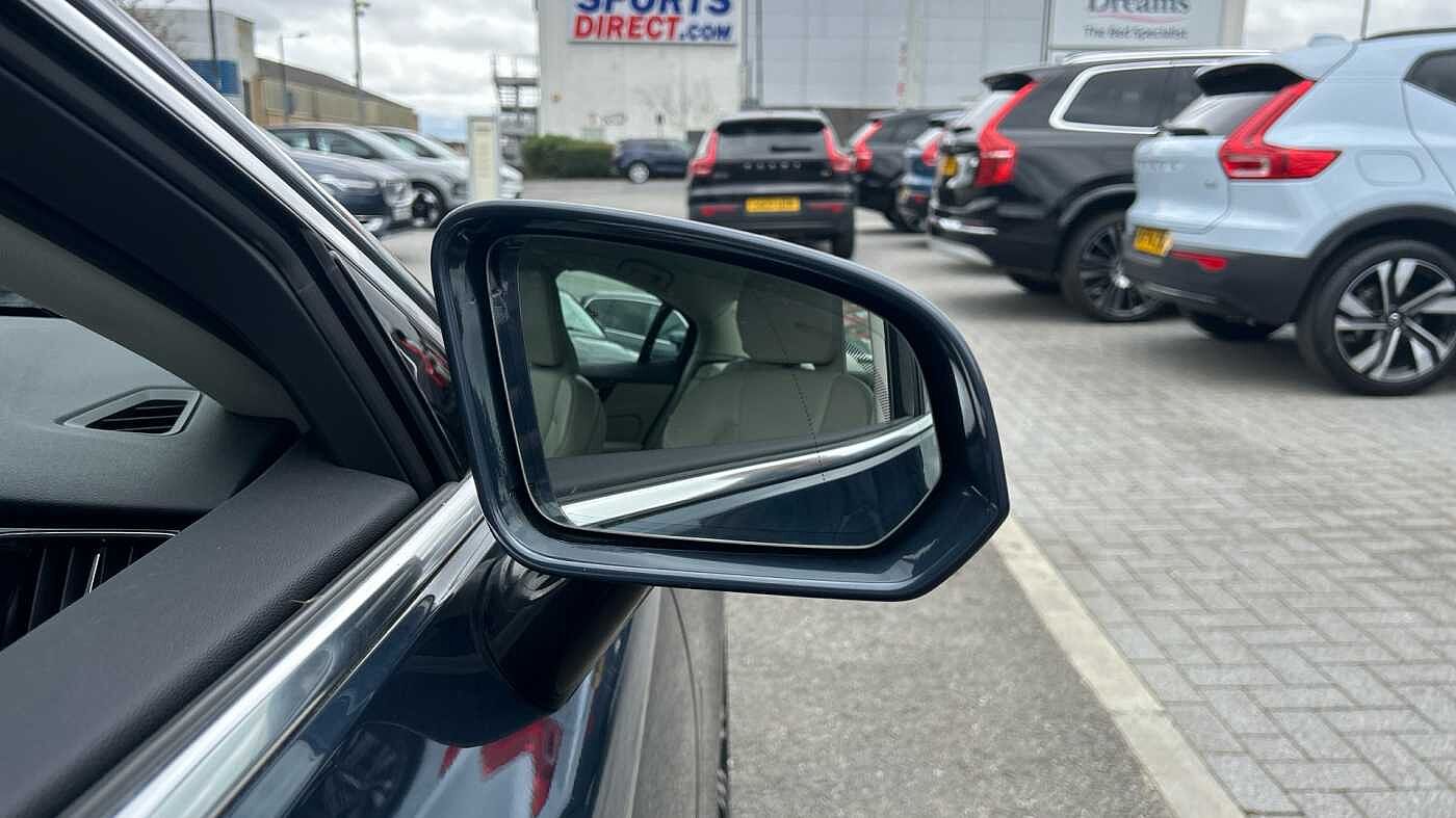 Volvo S60 Inscription, B5 mild hybrid