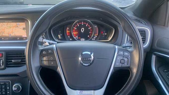 Volvo V40 T3 R-Design Pro Manual