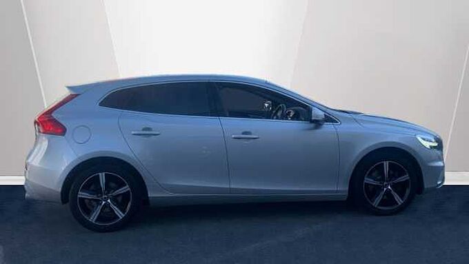 Volvo V40 T3 R-Design Pro Manual