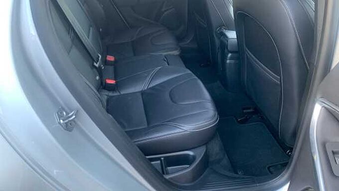 Volvo V40 T3 R-Design Pro Manual