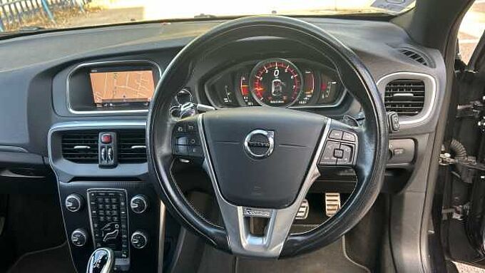 Volvo V40 T3 R-Design Pro Automatic