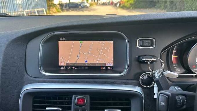Volvo V40 T3 R-Design Pro Automatic