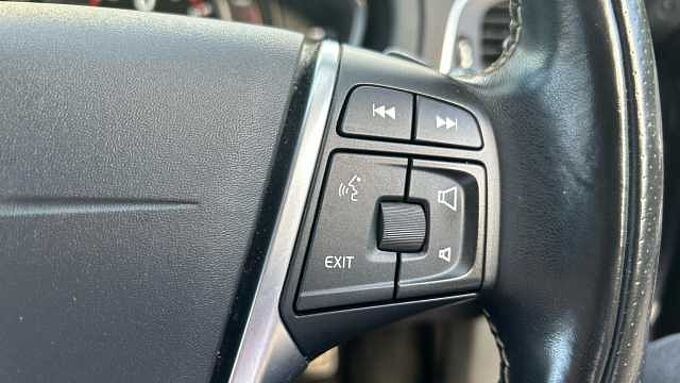 Volvo V40 T3 R-Design Pro Automatic