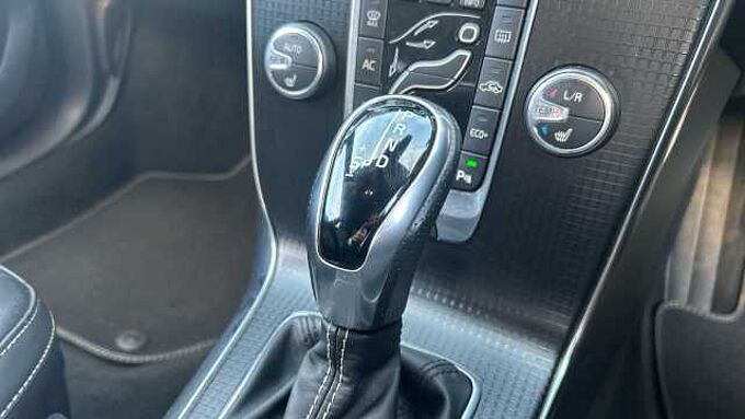 Volvo V40 T3 R-Design Pro Automatic
