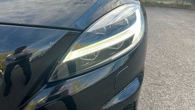 Volvo V40 T3 R-Design Pro Automatic
