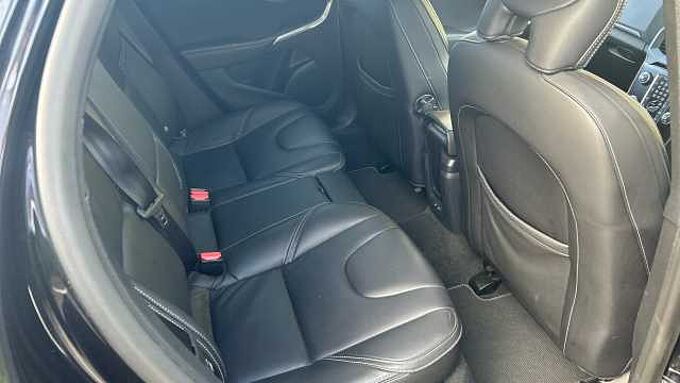 Volvo V40 T3 R-Design Pro Automatic