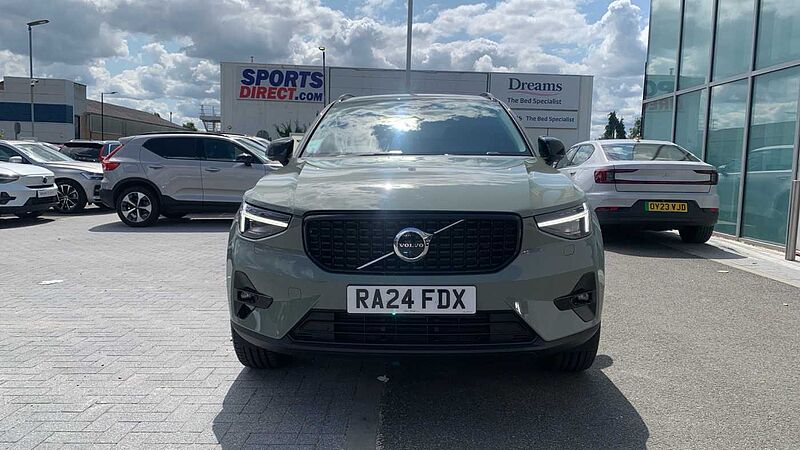 Volvo XC40 Ultra, B4 Mild hybrid, Petrol, Dark (20' Alloys)