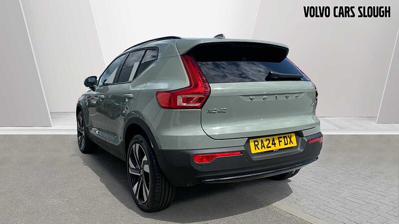 Volvo XC40 Ultra, B4 Mild hybrid, Petrol, Dark (20' Alloys)